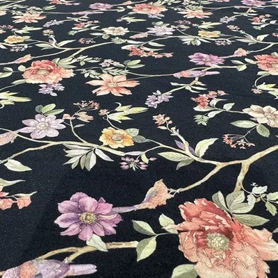 Teixit de cotó popelín d'alta qualitat amb flors de colors